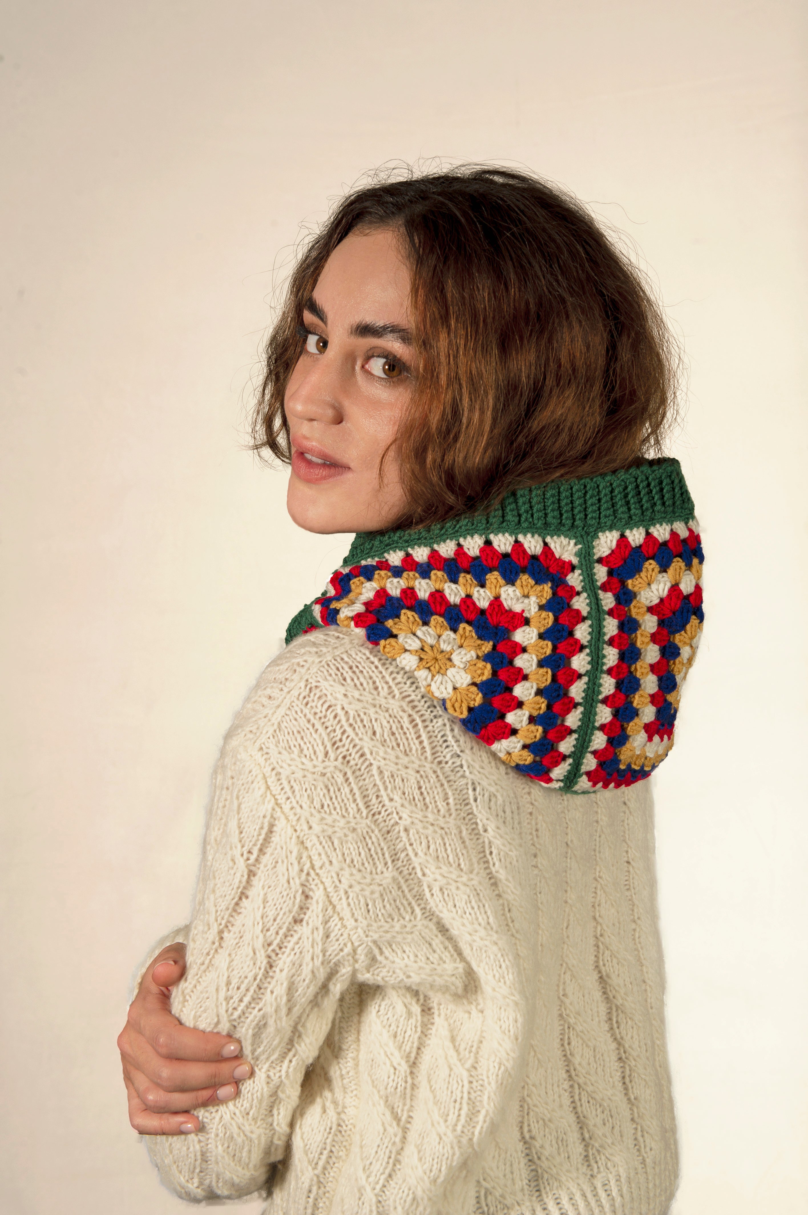 Cagoule Ginette vert-rouge en stock