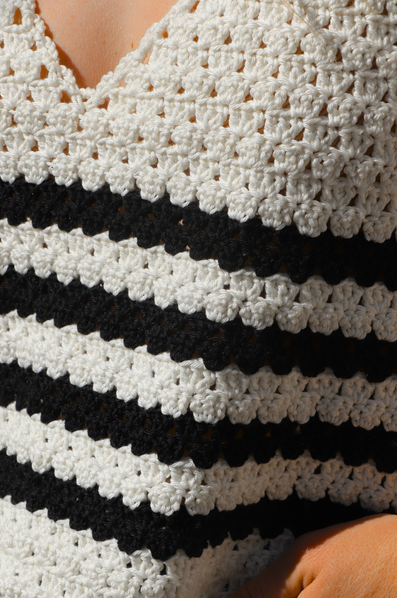 Top crochet Rosita noir & blanc