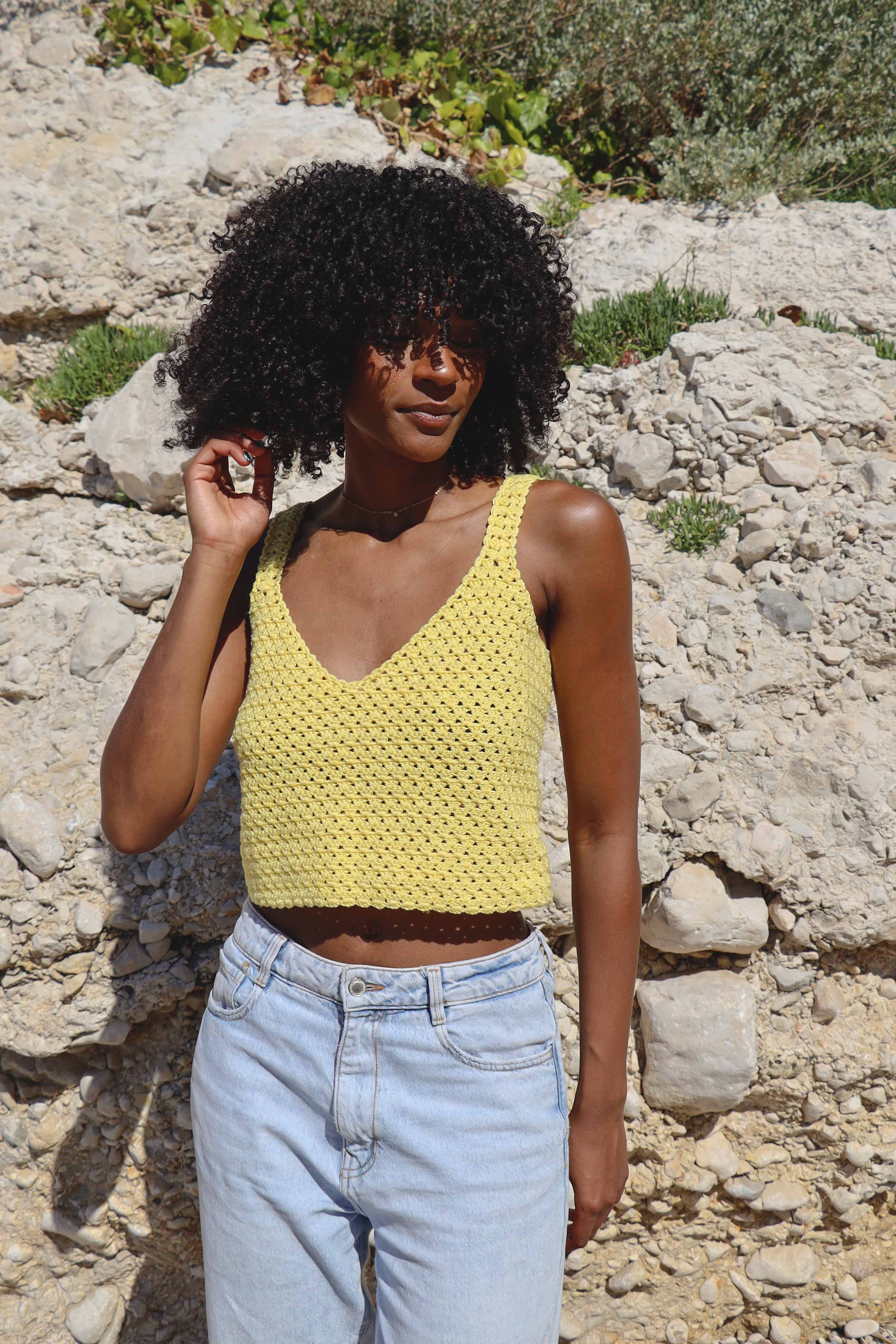 Top crochet Rosita jaune en stock
